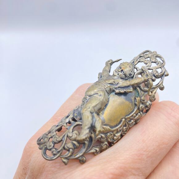Vintage KIM CRAFTSMAN  Cherub Angel Romantic Bold Statement Ring Brass - Size 7 - Picture 3 of 11